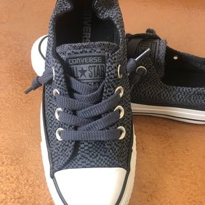 Women’s Converse Size 5 low tops - Brand new!